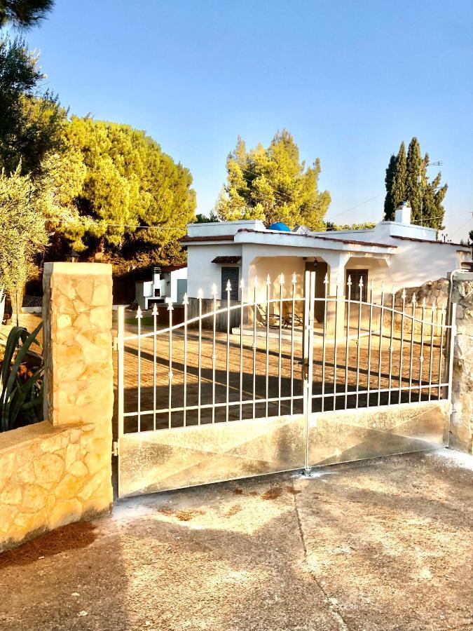 Villa Naomi Остуни Экстерьер фото